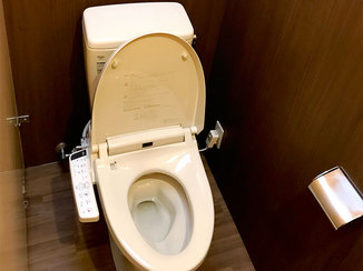 トイレリフォーム 誰もが使いやすい清潔感のある洋式トイレ